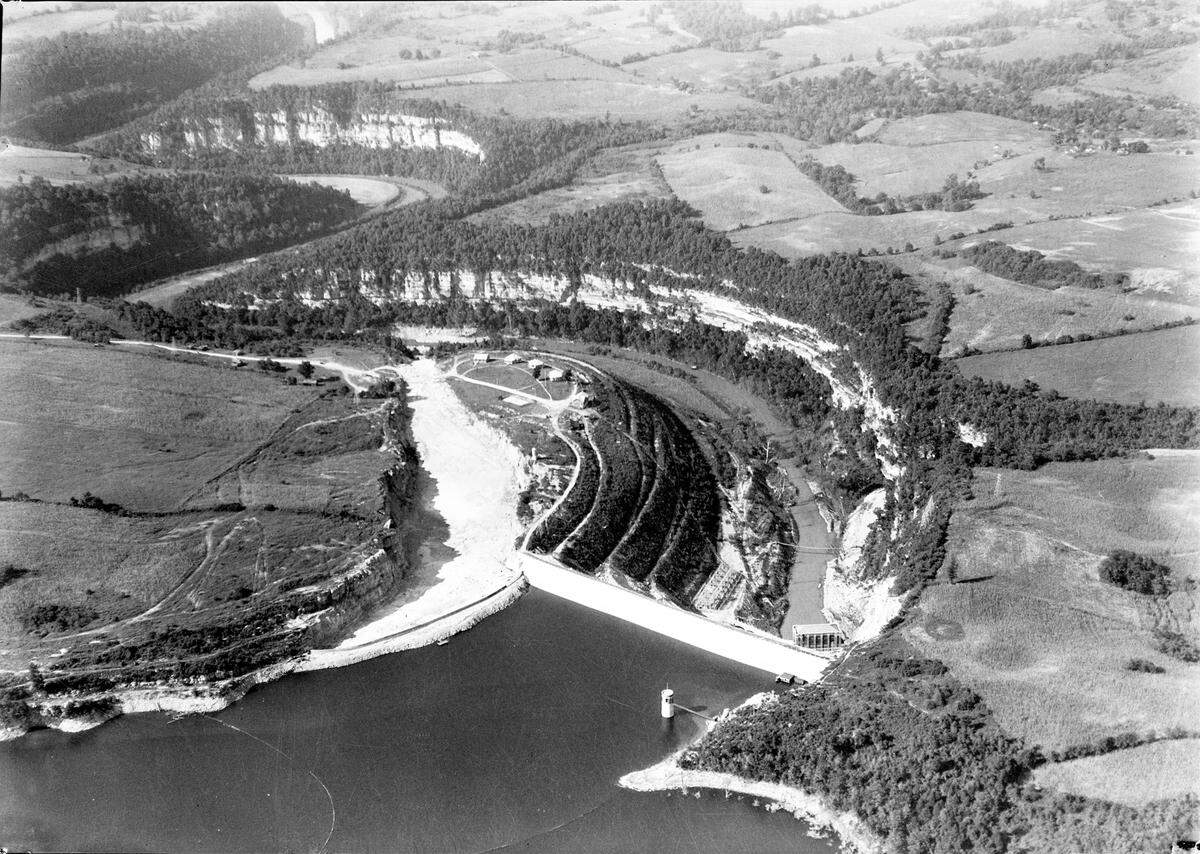 An aerial view of the Dix Dam from 1928 (University of Louisville Special Collections)