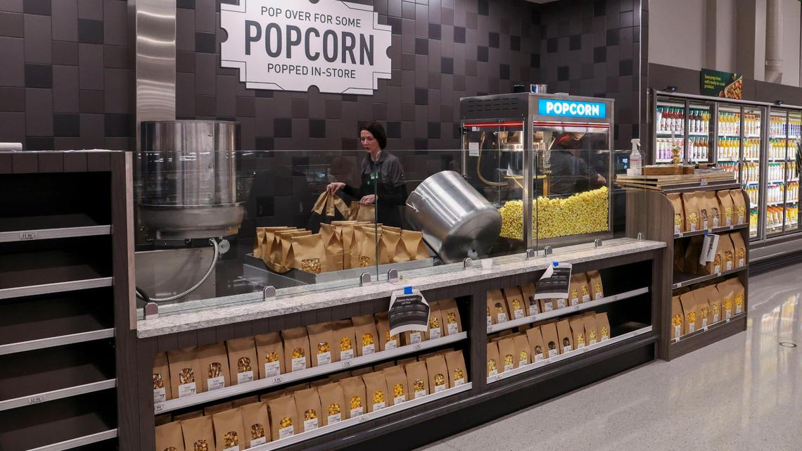 Fresh, premium popcorn is popped in the new Publix grocery store, Tuesday, June 3, 2025 at 3855 Fountainblue Lane in the Fountains of Palomar shopping center at the intersection of Harrodsburg Road and Man o’ War Boulevard in Lexington, Ky. Different flavors include cheddar, caramel, dill pickle, Oreo, kettle and salt & pepper.