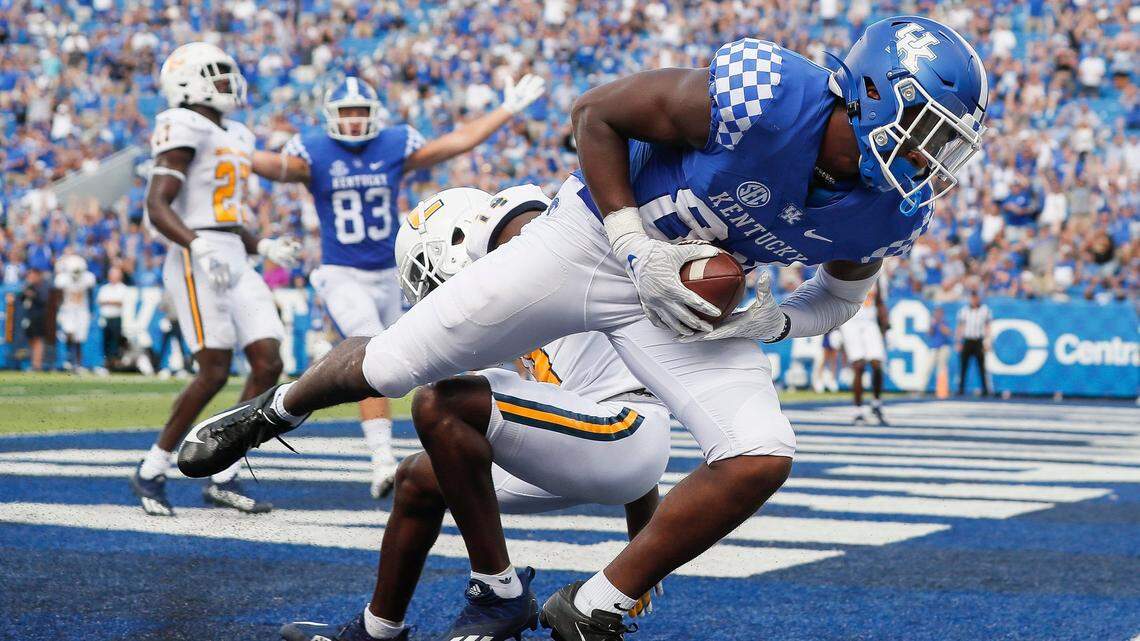 Kentucky will need some lightly used wide receivers to step up in the Citrus Bowl