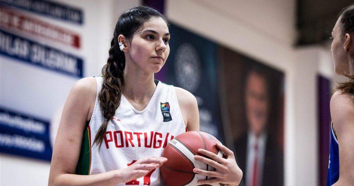 Former Virginia Tech signee Clara Silva has flipped her commitment to the University of Kentucky.