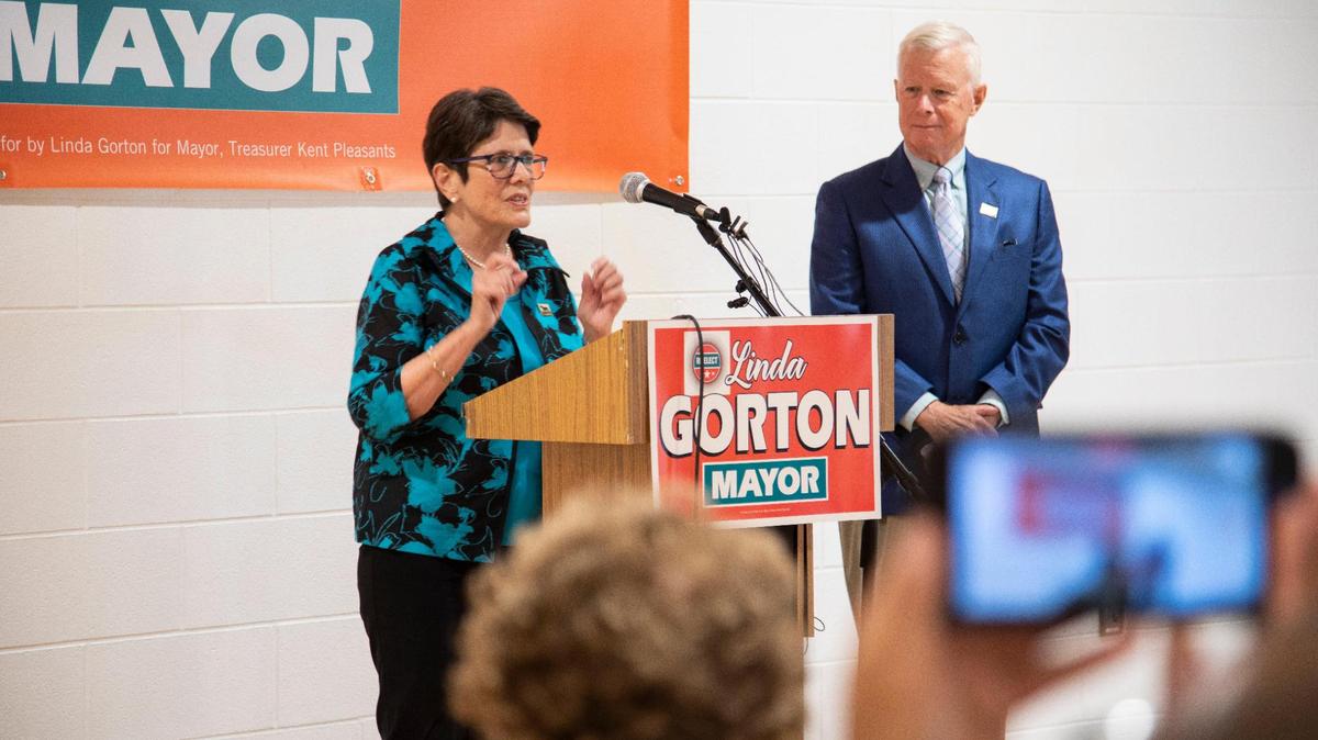 Lexington Mayor Linda Gorton announces that she will be seeking re-election next year during a press conference at the Lyric Theatre in Lexington, Ky., Tuesday, August 17, 2021.