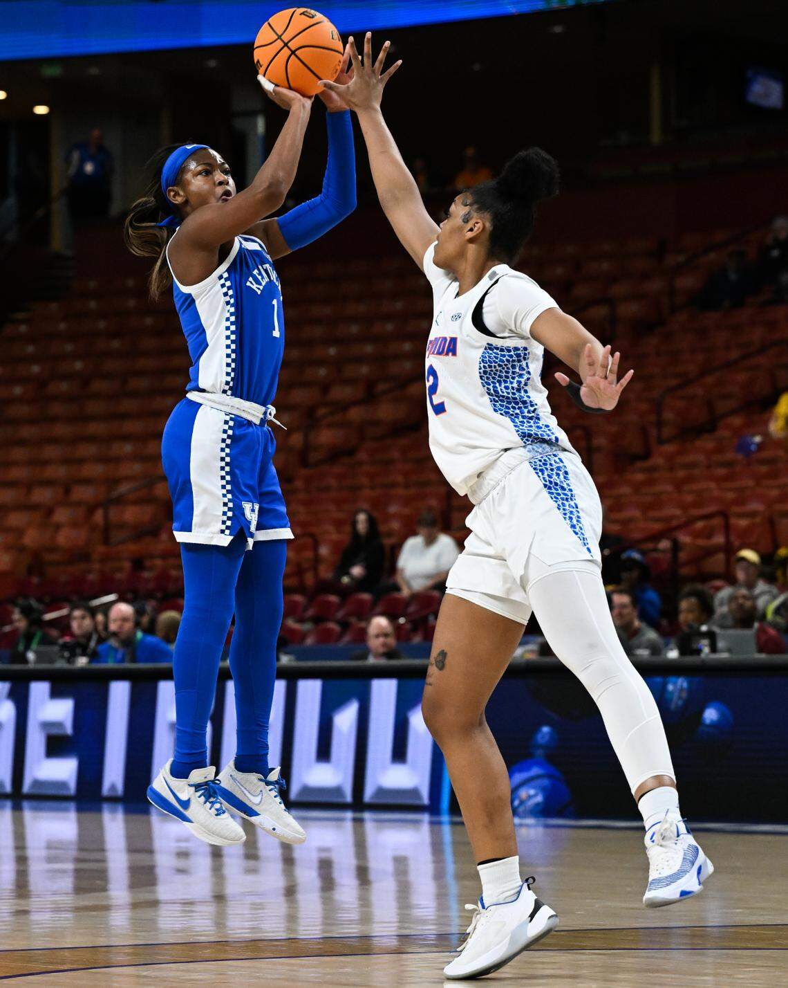 Robyn Benton led all scorers with 20 points in Kentucky’s victory.