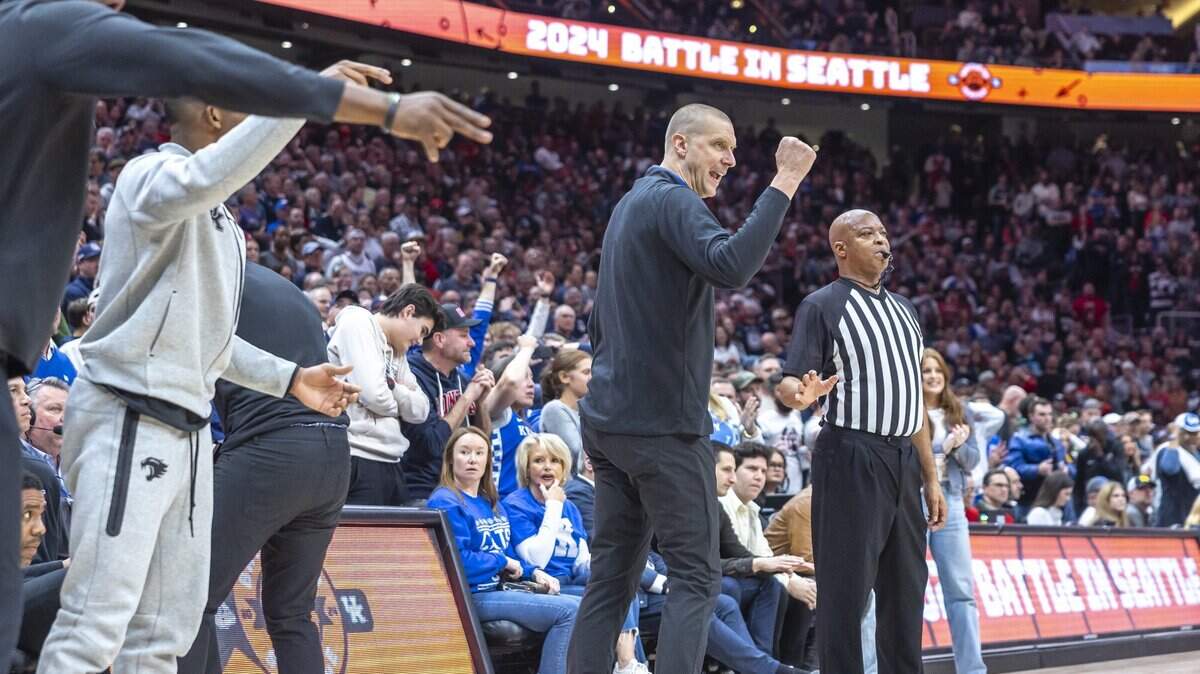 Mark Pope’s UK basketball team scores a major comeback. Coach talks about beating Gonzaga.