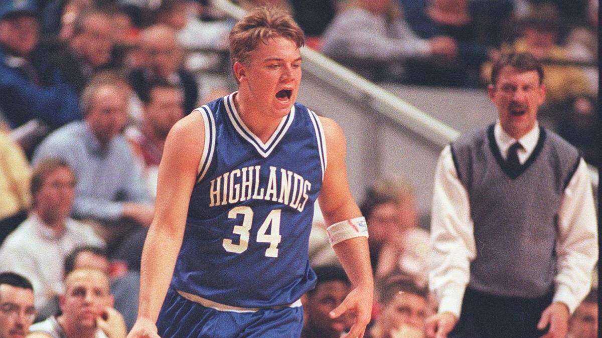 1999 file photo: Jared Lorenzen, who would go onto stardom as a quarterback at Kentucky, played in three straight Sweet Sixteen tournaments for Highlands High School and helped lead it to its first Sweet Sixteen final in 1997.