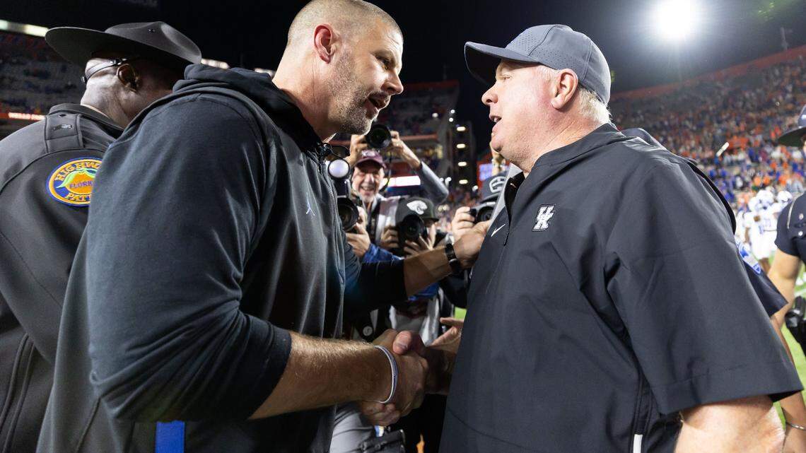 Mark Stoops has no one to blame but himself for Kentucky football’s offensive woes