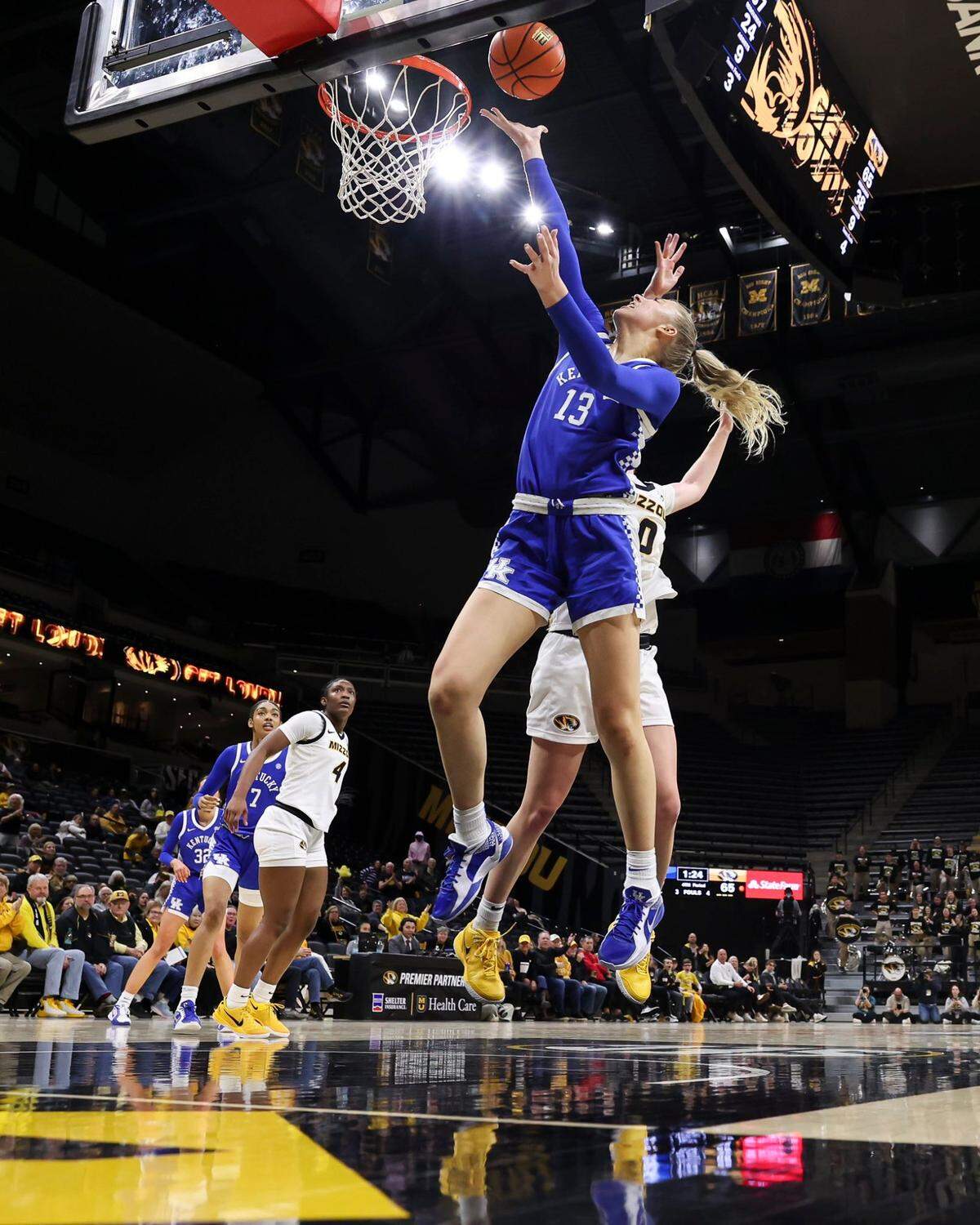 Clara Strack (13) led Kentucky with 22 points and 12 rebounds in its 73-65 SEC win at Missouri on Thursday night.