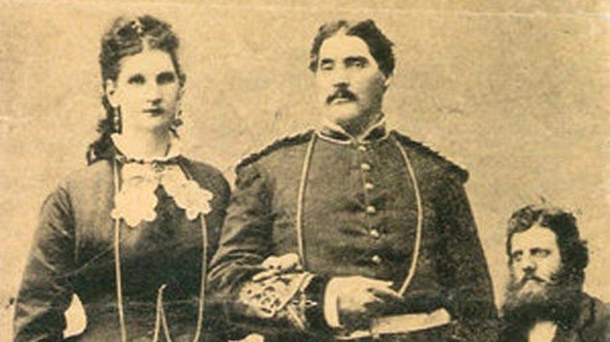 Letcher County native Martin Van Buren Bates and his wife, Anna, were known as the “Love Giants” after they married in 1871. His was reported to be as tall as 7-foot-11, and some accounts said she was 8-foot-1.