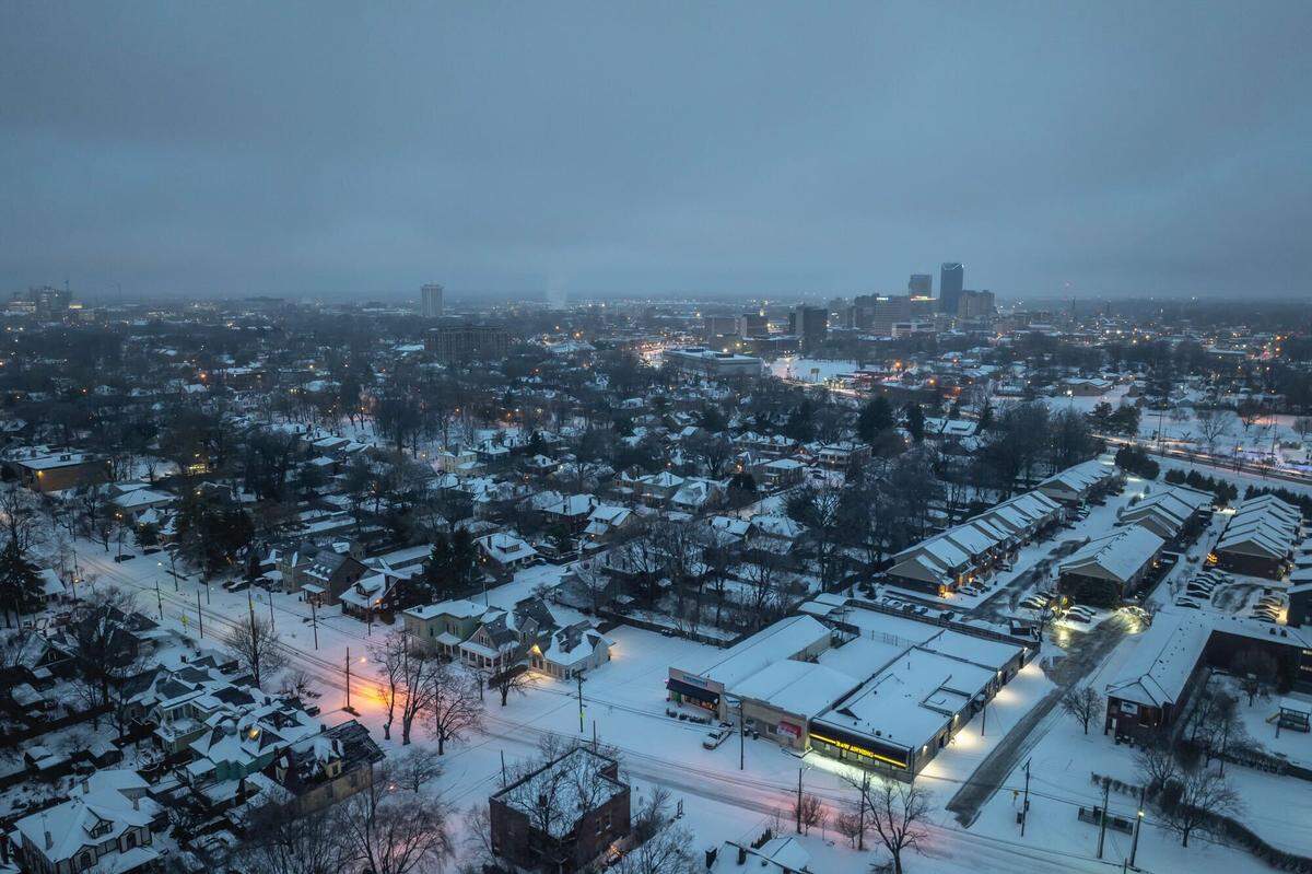 The city of Lexington is blanketed with snow and ice as Winter Storm Fern enters its second day Sunday.