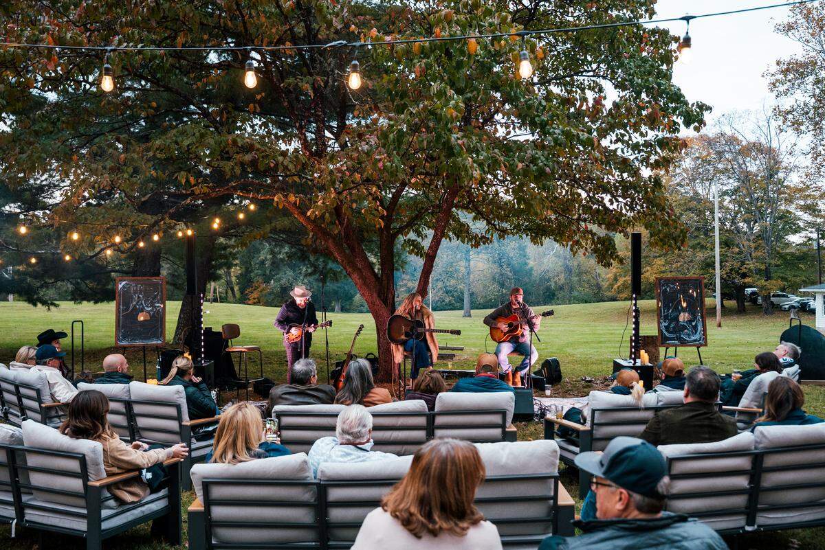 SIP Bardstown events included intimate music from songwriters Kristian Bush, Lauren Jenkins and Tyler Reeve at the James B. Beam Distillery.