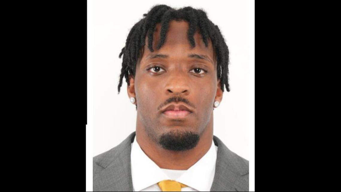Vanderbilt linebacker Miles Capers was injured during Saturday night’s game at Kentucky.