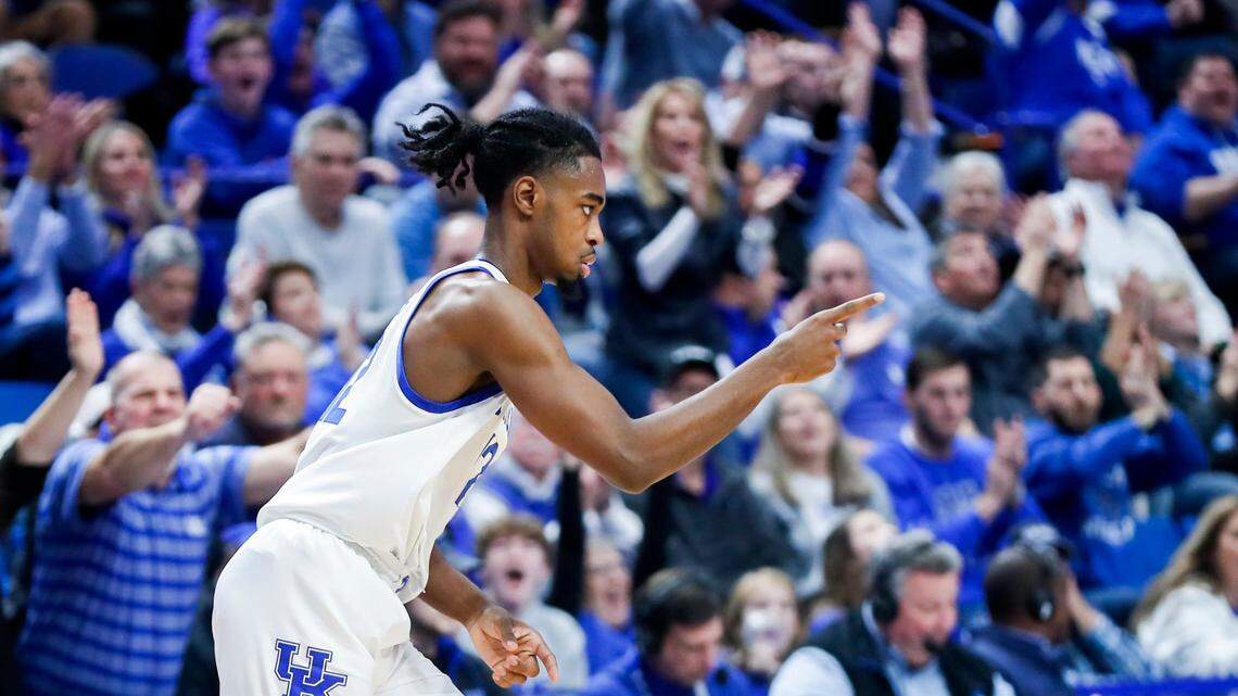 The Kentucky basketball ‘dream lineup’ strikes again. ‘You gotta guard all five guys.’