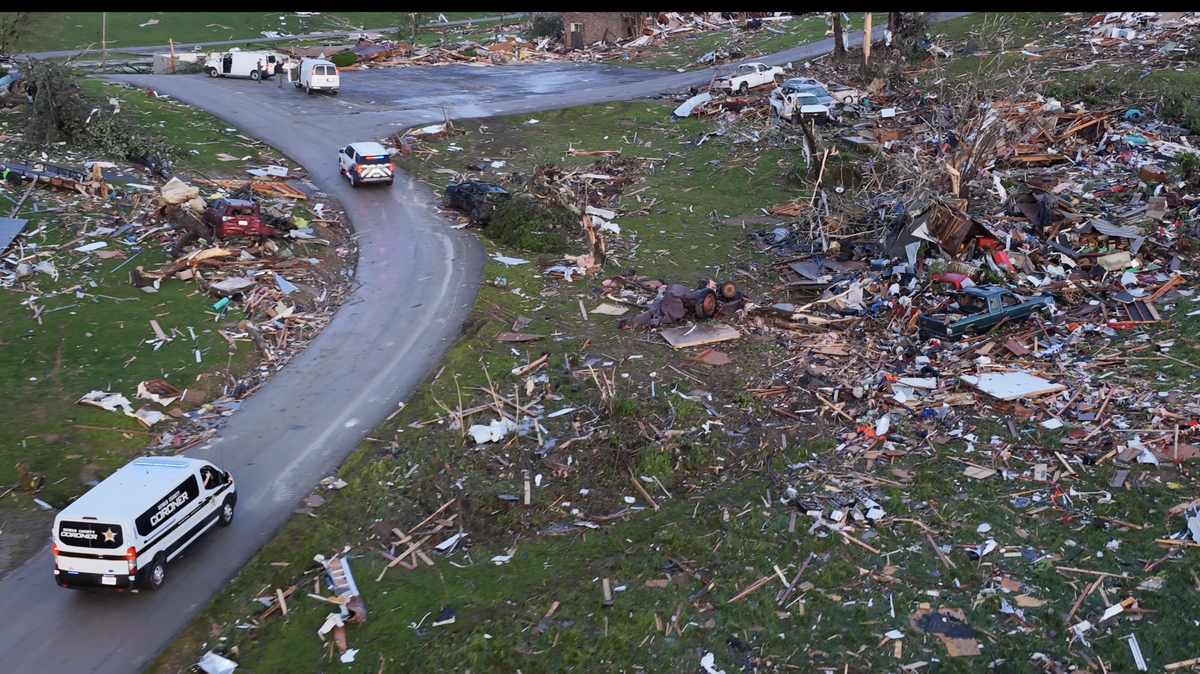 ‘It’s like a bomb went off.’ Tragic scenes unfold in storm-ravaged London, KY