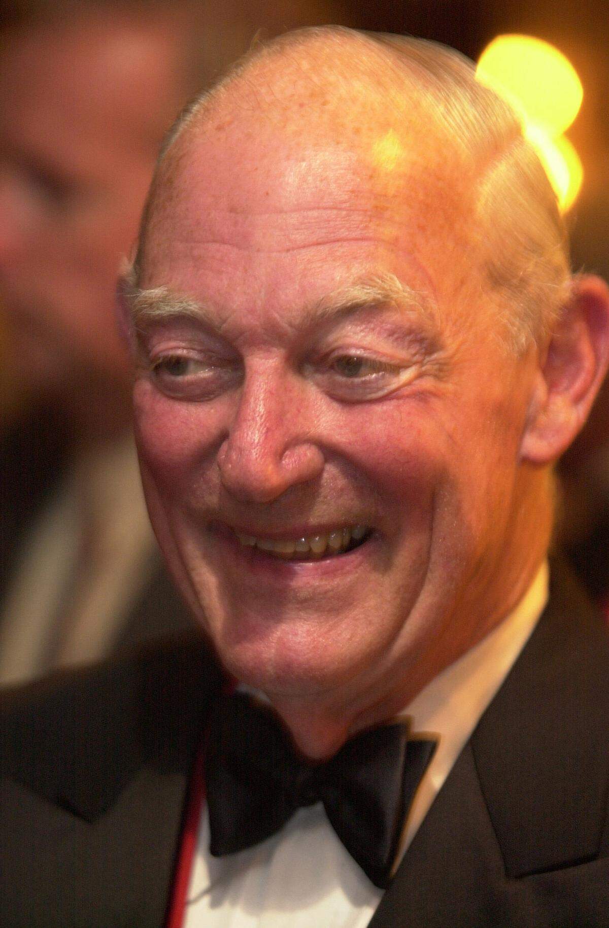 Ted Bassett, former chairman of the board of Keeneland, at the 8th annual A.B. “Happy” Chandler Foundation Scholarship and Awards Banquet in 2000.