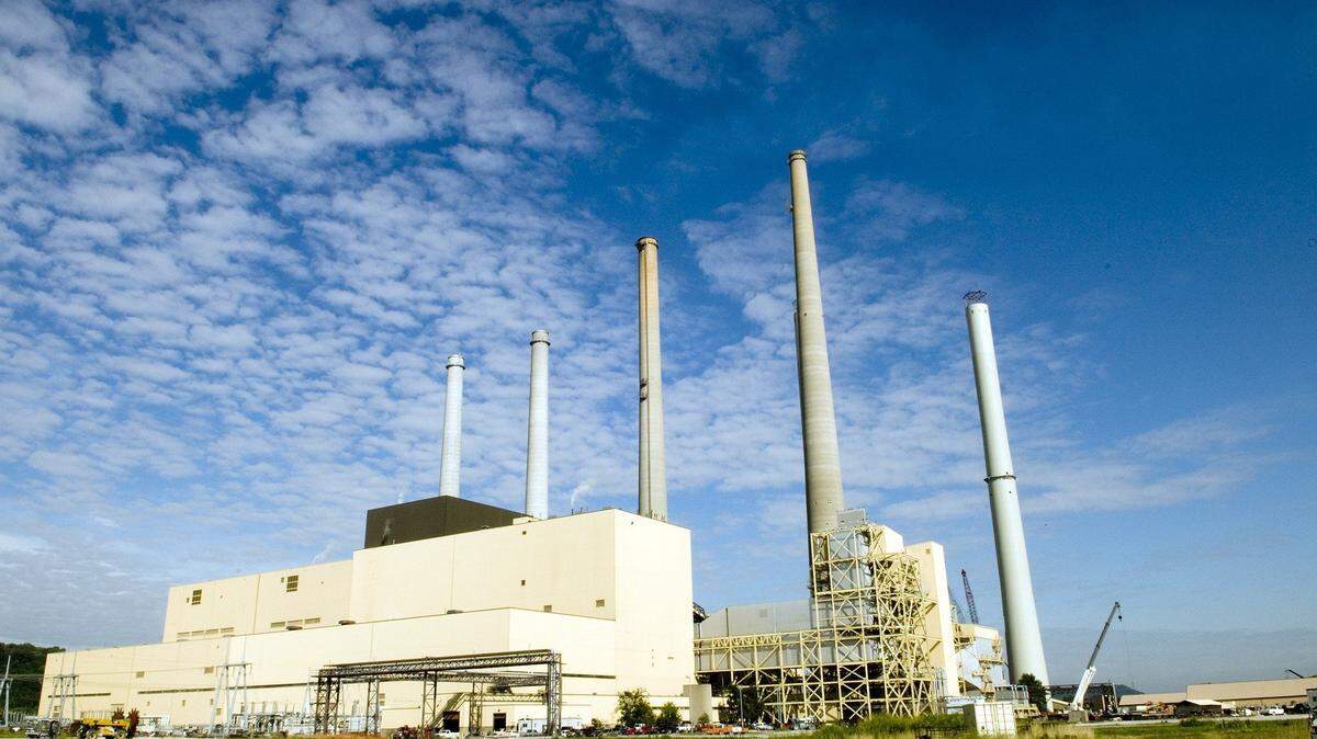 East Kentucky Power Cooperative's Hugh L. Spurlock Generating Station is a coal-fired power plant in Mason County.