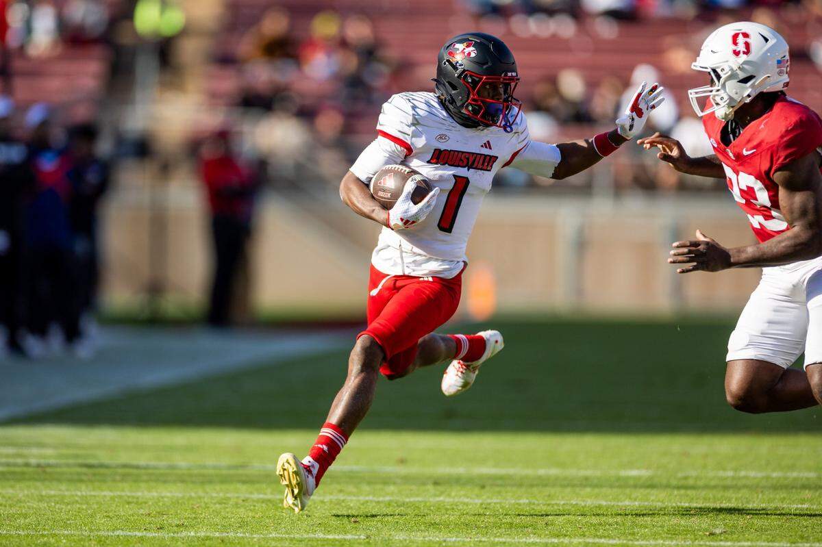 Louisville wide receiver Ja’Corey Brooks has caught at least four passes in the Cardinals’ past six games.