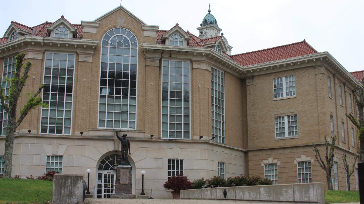 The Pike County courthouse in downtown Pikeville.
