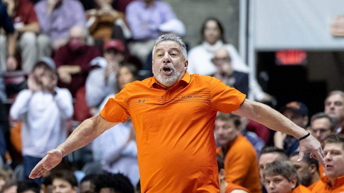 Auburn head coach Bruce Pearl gets animated during the first half of an NCAA college basketball game against Alabama, Tuesday, Jan. 11, 2022, in Tuscaloosa, Ala. (AP Photo/Vasha Hunt)
