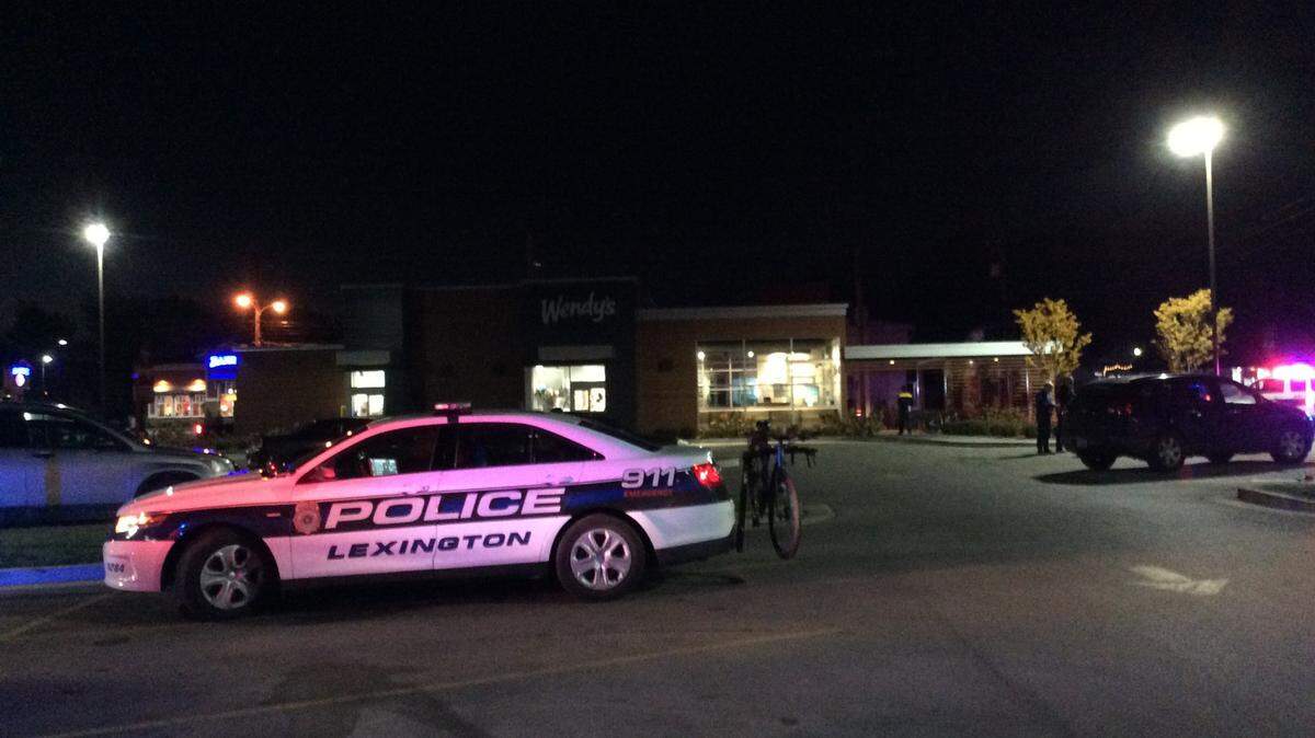 An employee of the Wendy’s on South Broadway was arrested after assaulting two other employees Saturday night, Lexington police said.