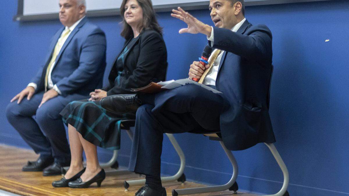Former Kentucky state Sen. Ralph Alvarado, right, with state Rep. Ryan Dotson, R-Winchester, from left, and Rep. Deanna Gordon, R-Richmond, all candidates for Kentucky's 6th Congressional District, speaks during a candidate forum hosted by the College Republicans at the University of Kentucky and Transylvania in Lexington, Ky., on Wednesday, Oct. 1, 2025.