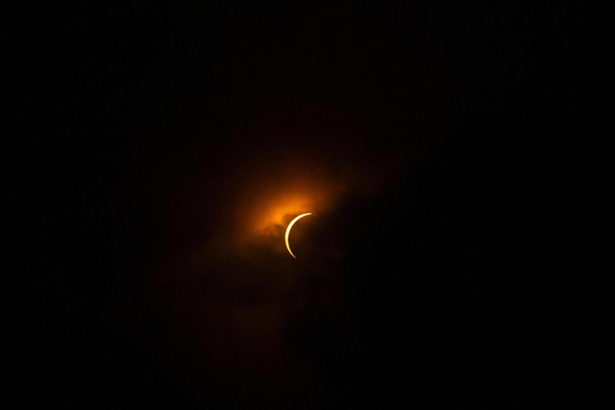 The moon covers the sun during a total solar eclipse seen from the Living Arts & Science Center in Lexington, Ky., Monday, April 8, 2024.
