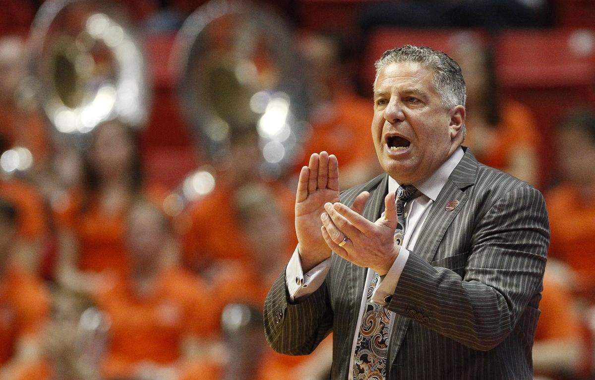 Bruce Pearl is 70-62 in four years as head coach at Auburn, coming off a 26-8 season in 2017-18. He is 301-161 across 14 seasons with Milwaukee, Tennessee and Auburn.