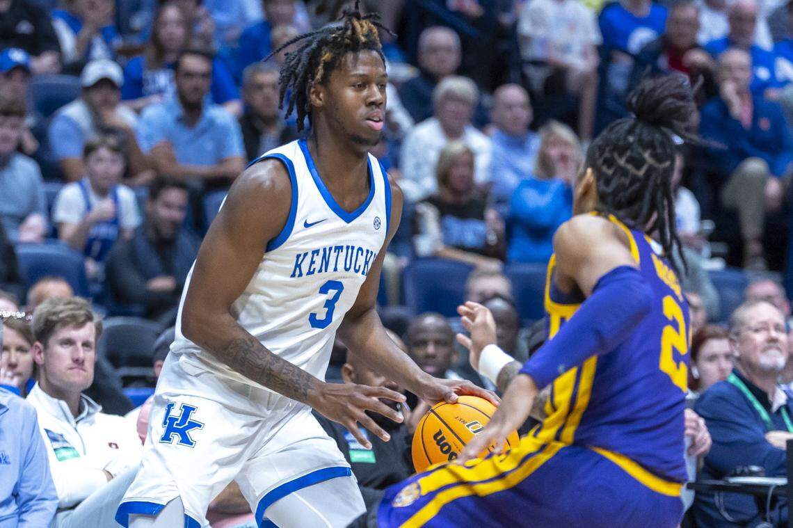 Kentucky wing Kam Williams played in his first game for the Wildcats since Jan. 21 during Wednesday’s SEC Tournament win over LSU.
