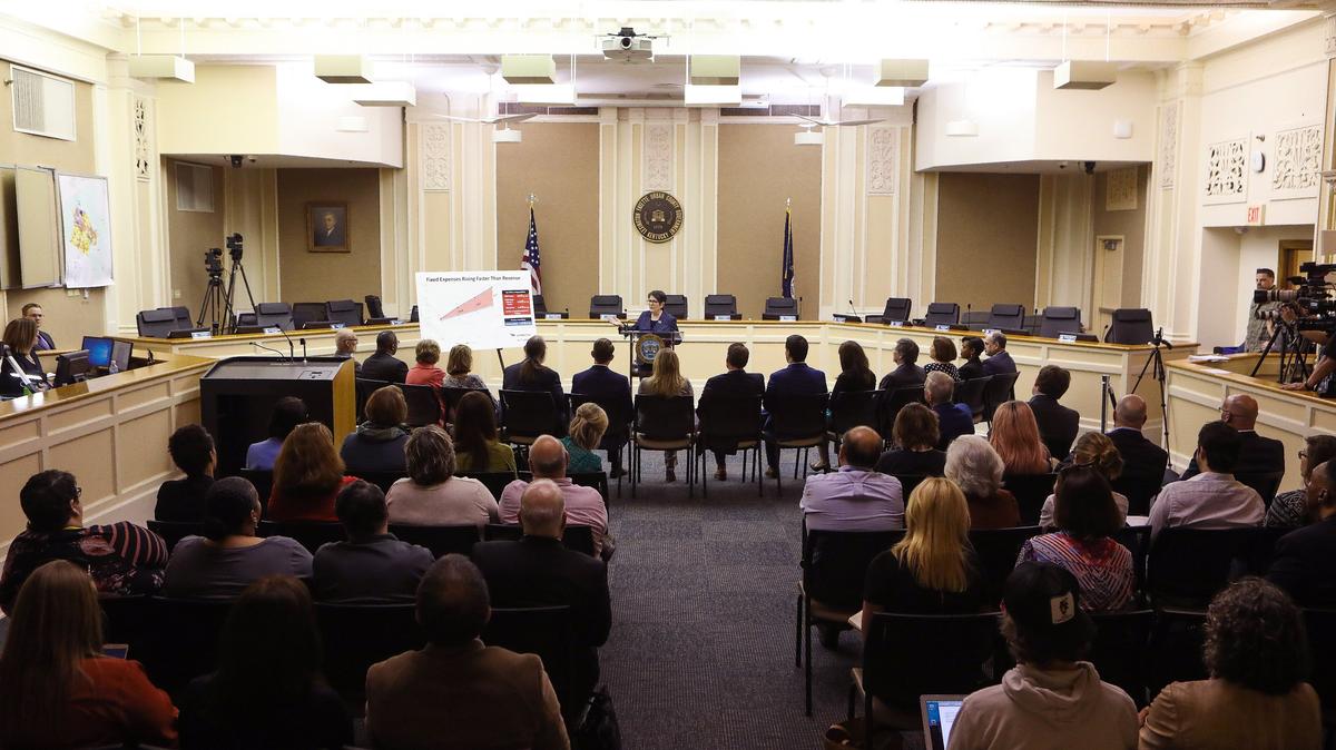 Lexington Mayor Linda Gorton presented her budget proposal for the fiscal year beginning July 1 to the Urban County Council in council chambers at the LFUCG Government Center.