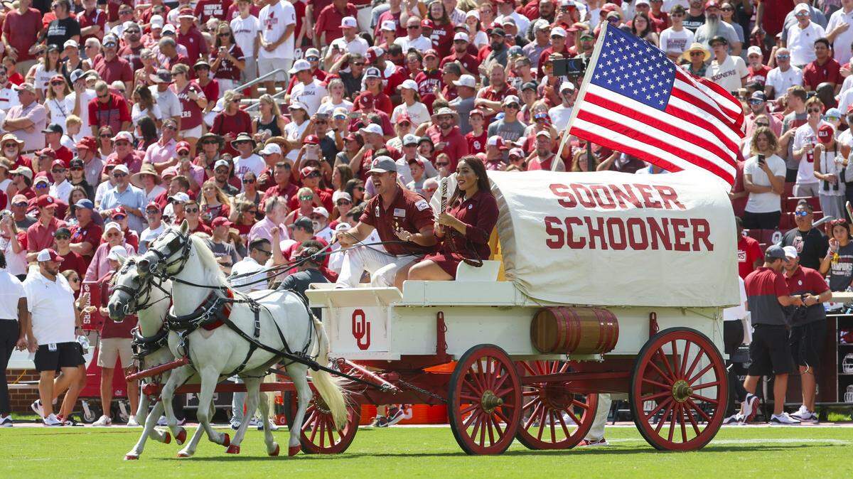What impact will Texas and Oklahoma moving to the SEC have on UK? It’s complicated.