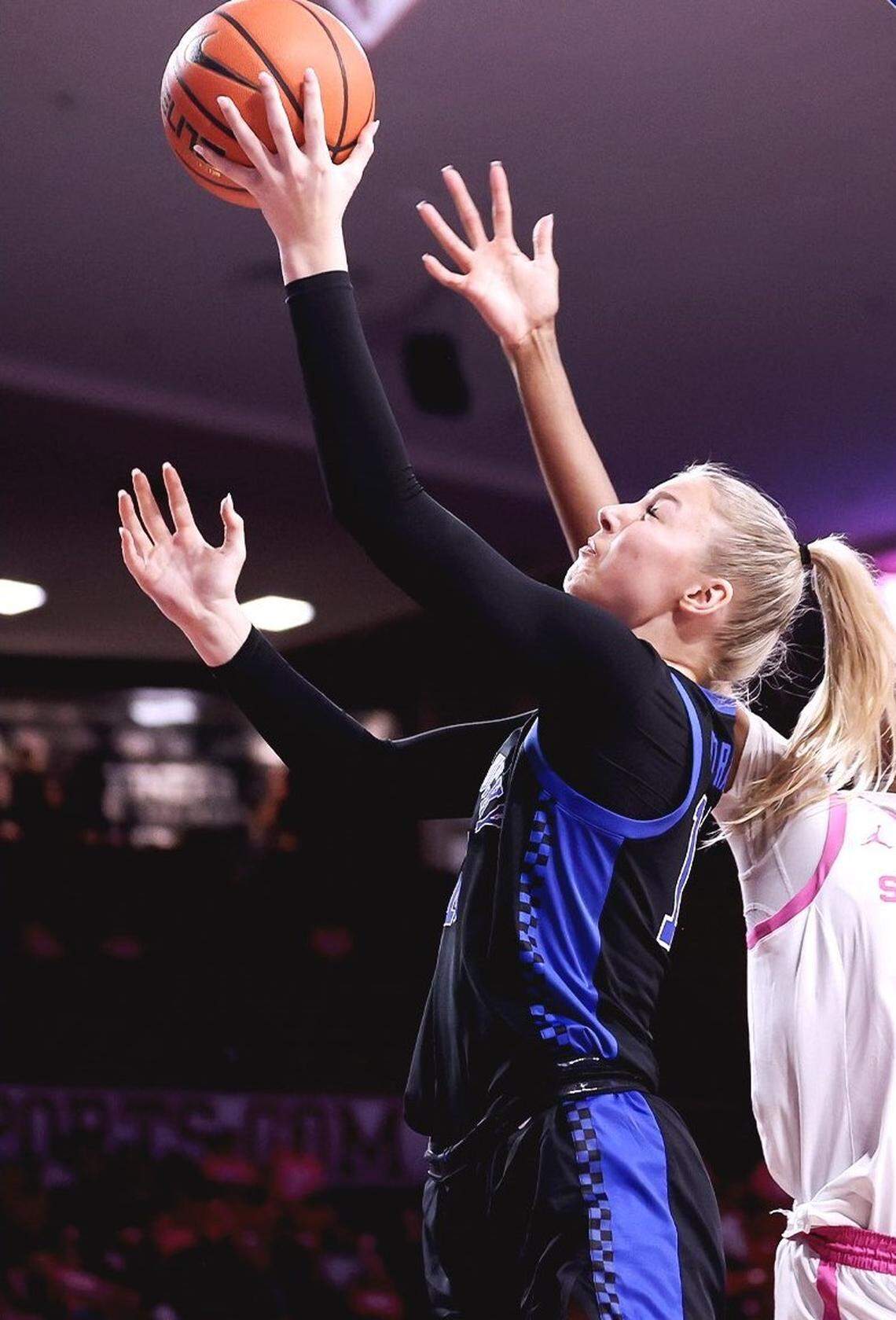 Kentucky’s Clara Strack contributed 19 points, six rebounds, five steals, one block and three made 3-pointers before fouling out in the Wildcats’ win at Oklahoma.