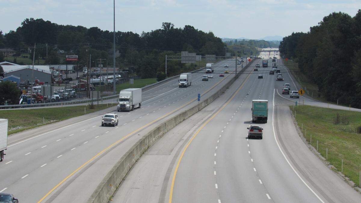 The right of way beside Interstate 75 between London and Corbin, shown here looking south from London on Sept. 17, 2020, would become part of the city under a controversial annexation.