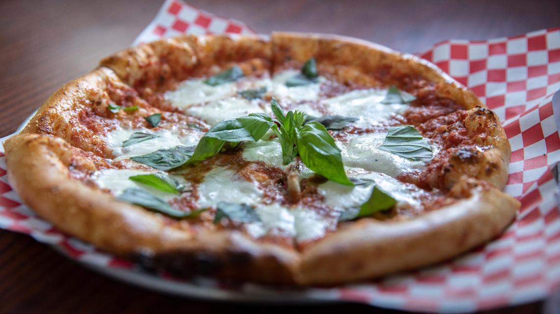 Lexington takeout pizza guide: Local restaurants for great pies or single slices
