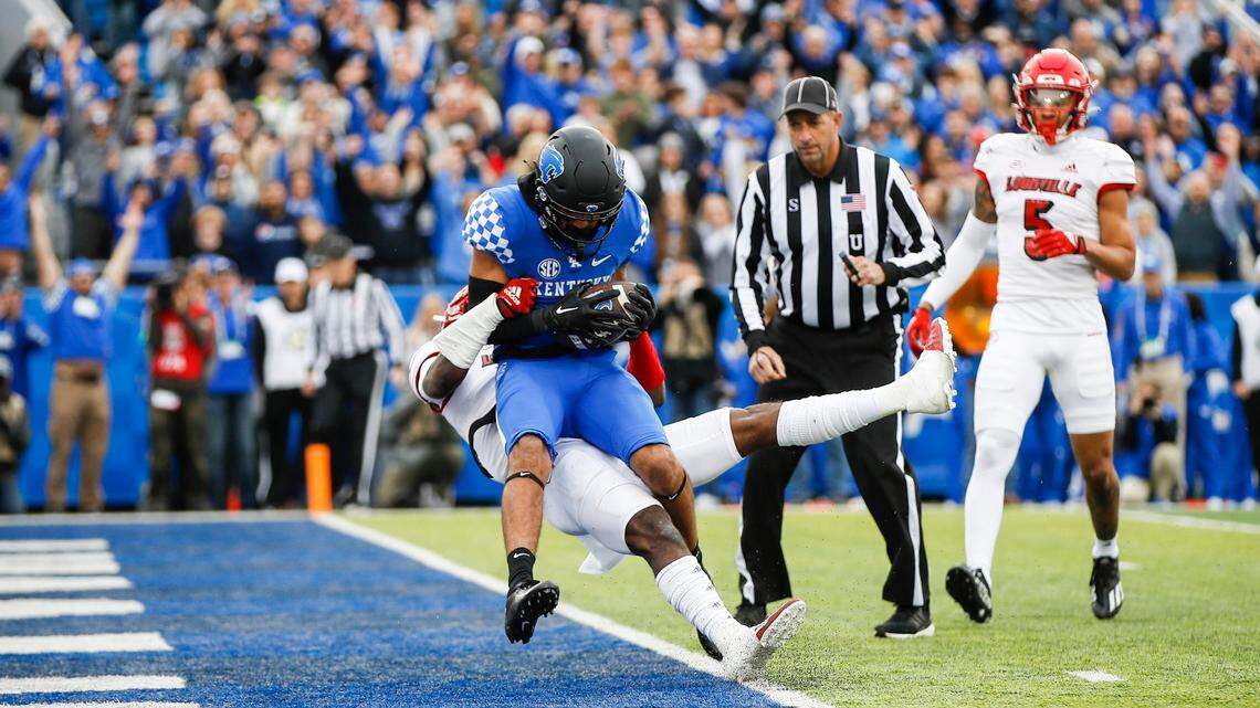 Five things you need to know from UK football’s 26-13 win over No. 25 Louisville