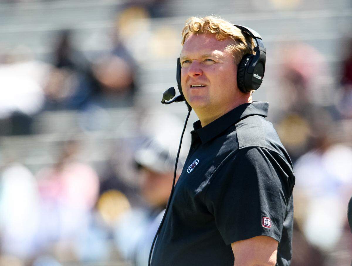 New Kentucky offensive line coach Eric Wolford will be coaching with Mark Stoops at a fourth different school this fall.