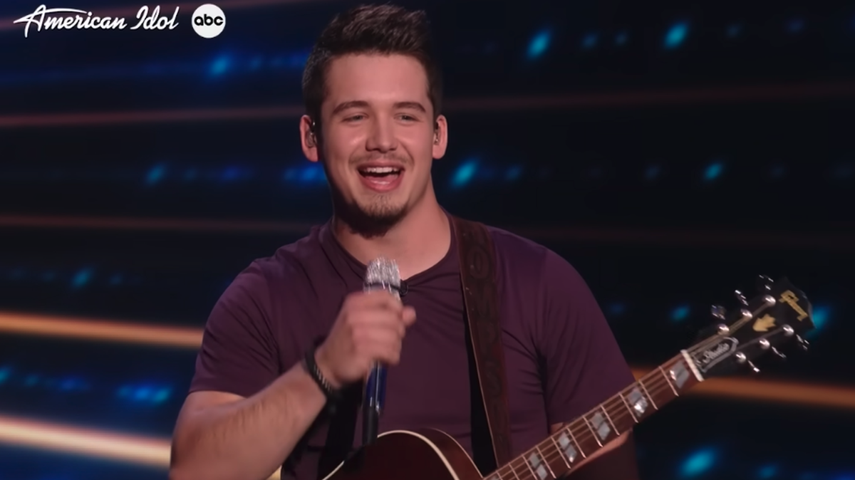 Noah Thompson advanced to the “American Idol” finale on Sunday, May 15, after he performed songs by Larry Fleet and Carrie Underwood.