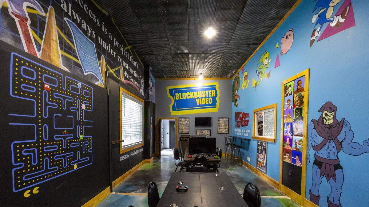 Retro Social Freeplay Arcade has a private party room that the owners say has been very popular. In it are newer gaming consoles like Nintendo Switch. 