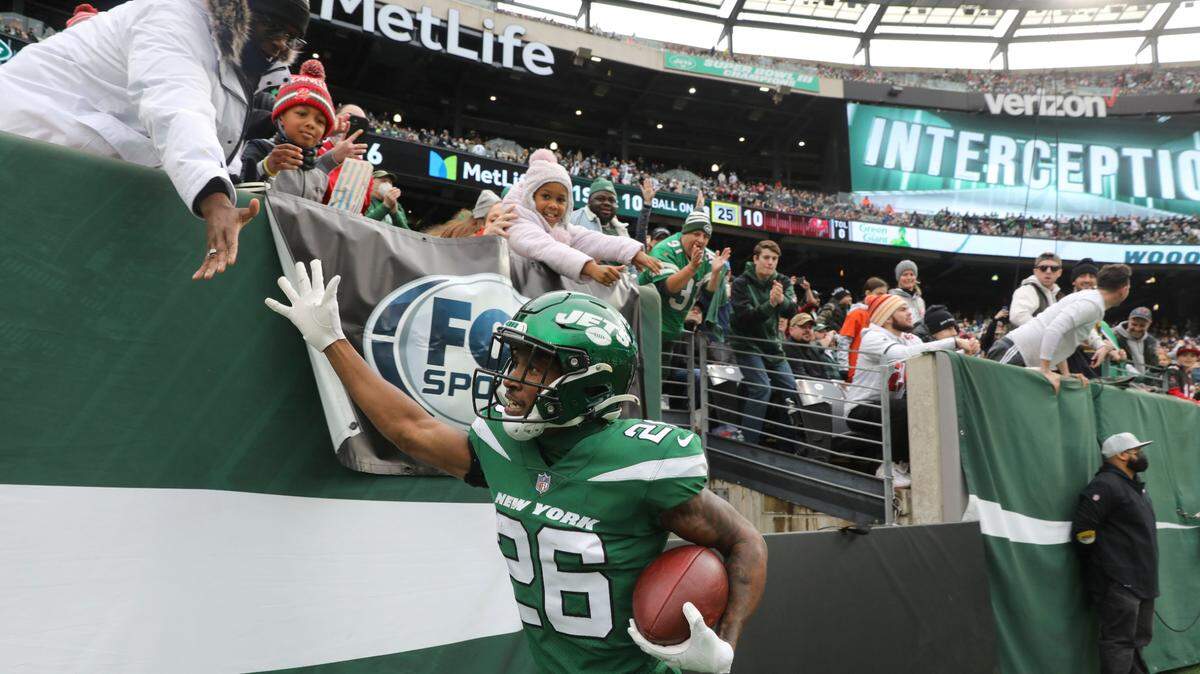 The New York Jets’ Brandin Echols got his first career interception last weekend against Tom Brady and the Tampa Bay Buccaneers.