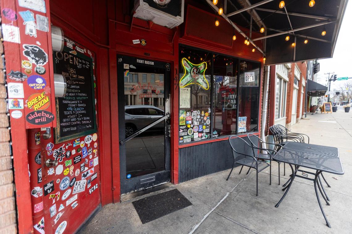 The Sidebar Grill on North Limestone has been sold.