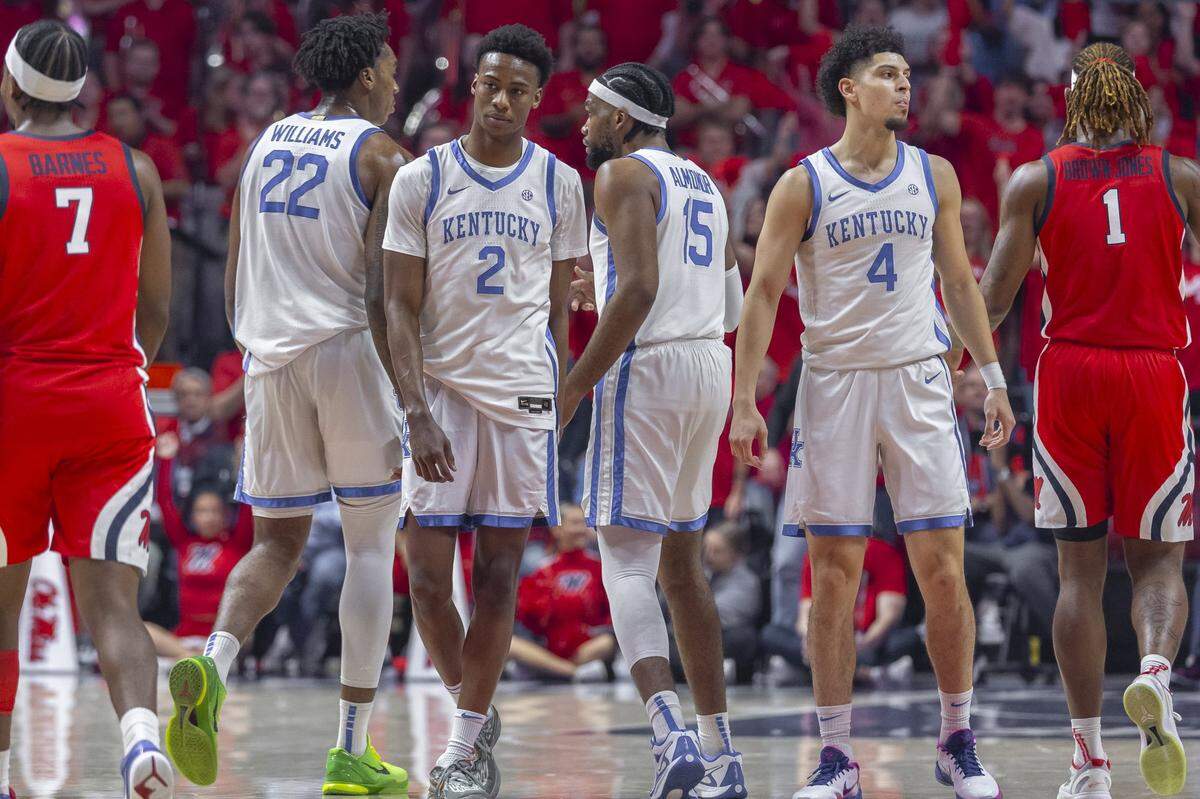 Kentucky lost 98-84 at Ole Miss on Tuesday night, the Wildcats’ fourth defeat in their last five games.