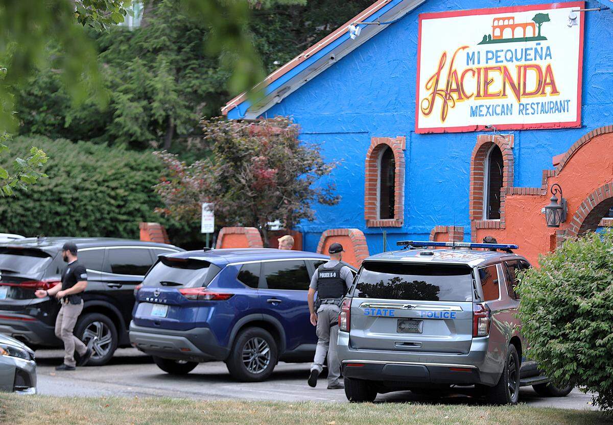 Officials from Kentucky State Police and the Internal Revenue Service visited Mi Pequeña Hacienda off Lansdowne Drive in Lexington, Ky. on August 5, 2025.