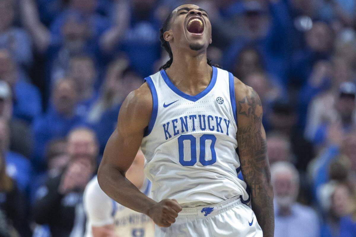 Kentucky guard Otega Oweh (00) has scored in double figures in 29 of UK’s 31 games in 2024-25.