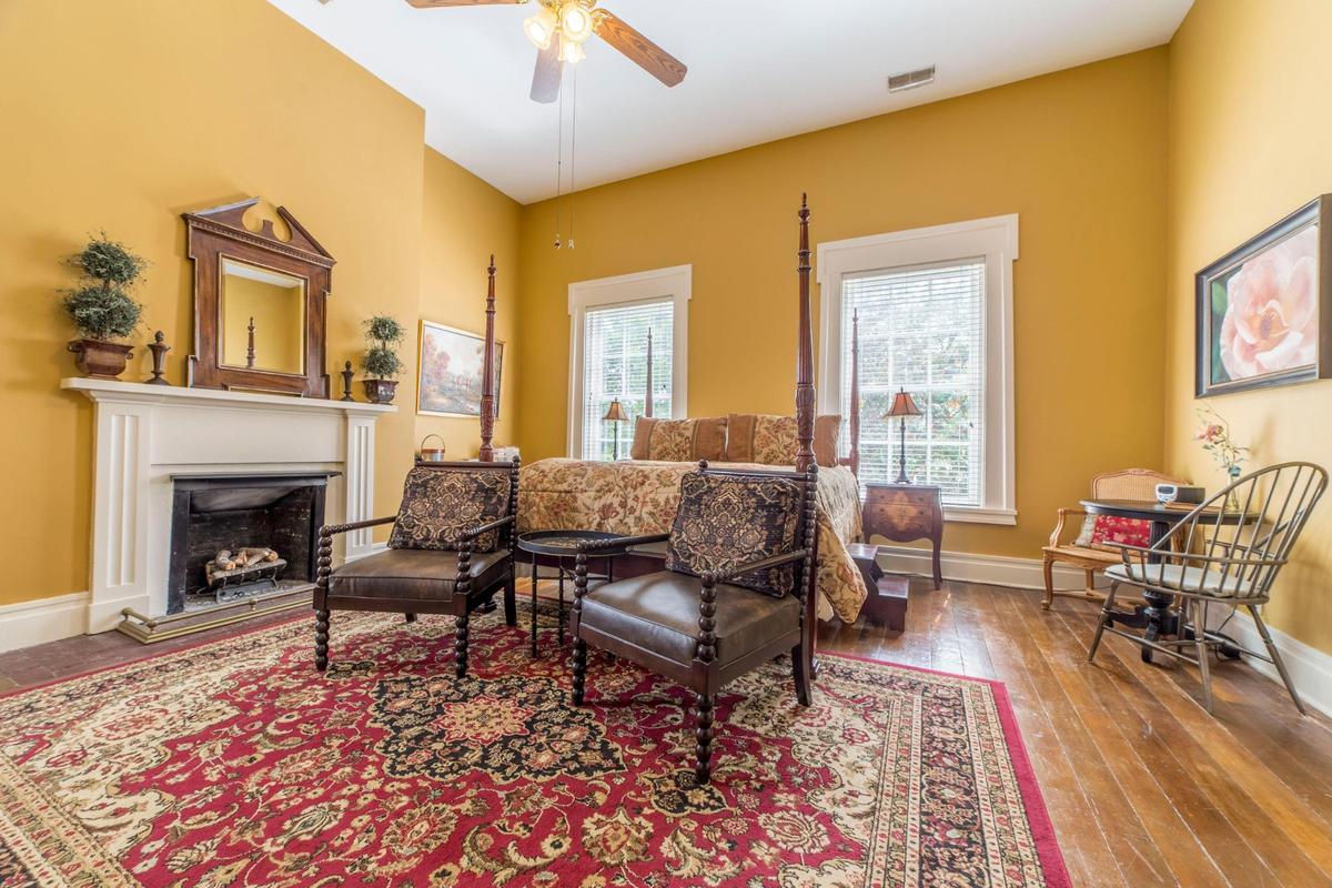 A guest room, the Hotty Toddy, at Bourbon Manor in Bardstown