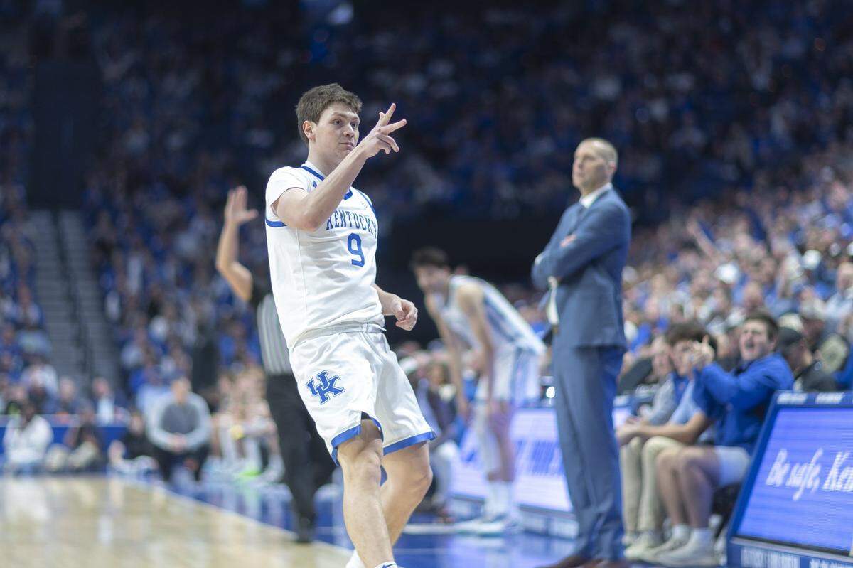 Kentucky forward Trent Noah (9) reacts after scoring a 3-point basket against Loyola (Maryland) at Rupp Arena on Nov. 21.