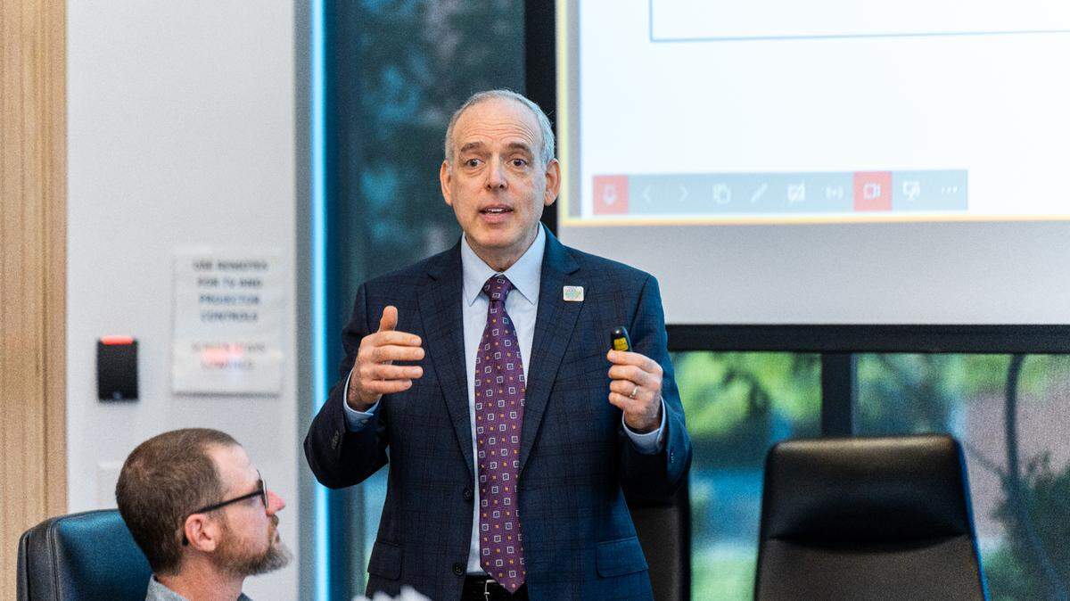 The University of Kentucky has received a $19 million grant to study the health impact of tobacco use in Appalachia. The research center will be called the Appalachian Tobacco Regulatory Science Team, or AppalTRuST. Seth Himelhoch, chair of the Department of Psychiatry in the UK College of Medicine, speaks at an AppalTRuST meeting.