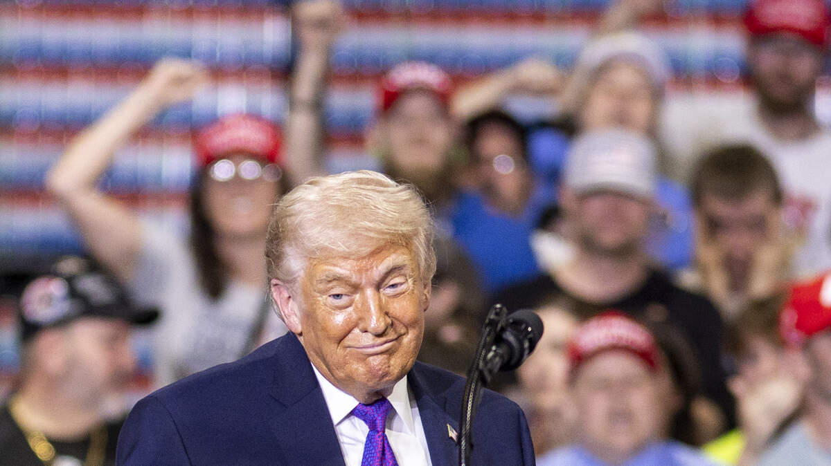 Trump calls cities opposed to AI data centers 'backwards and poor'; Kentucky politicians push back, Ocasio-Cortez suggests building one near Mar-a-Lago