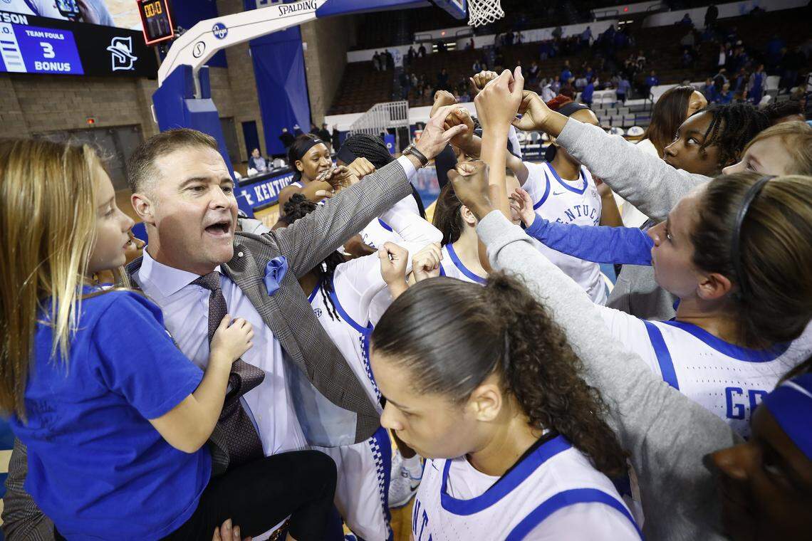 Kentucky women’s basketball coach Matthew Mitchell has been helping cover costs for families during the pandemic through the Jenna and Matthew Mitchell Foundation.