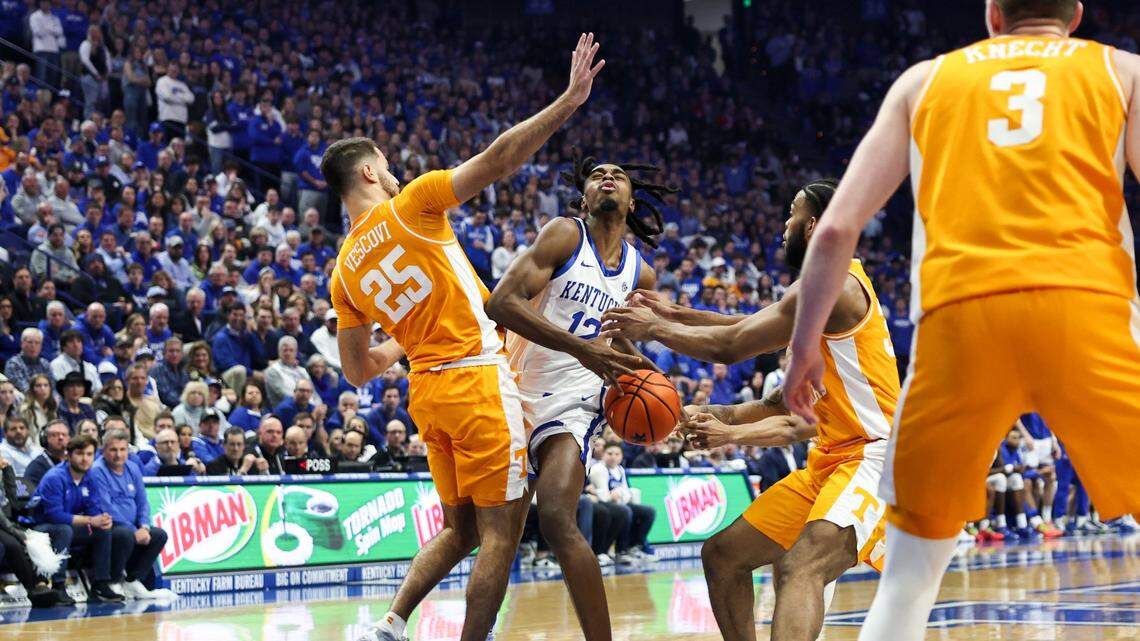 SEC college basketball final: Tennessee 103, Kentucky 92