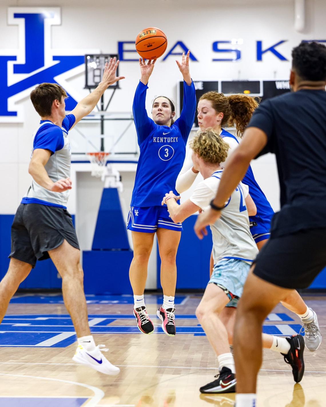 All-American Georgia Amoore (3) and the Kentucky Wildcats open their 2024-25 season Nov. 4 in Memorial Coliseum against USC Upstate.