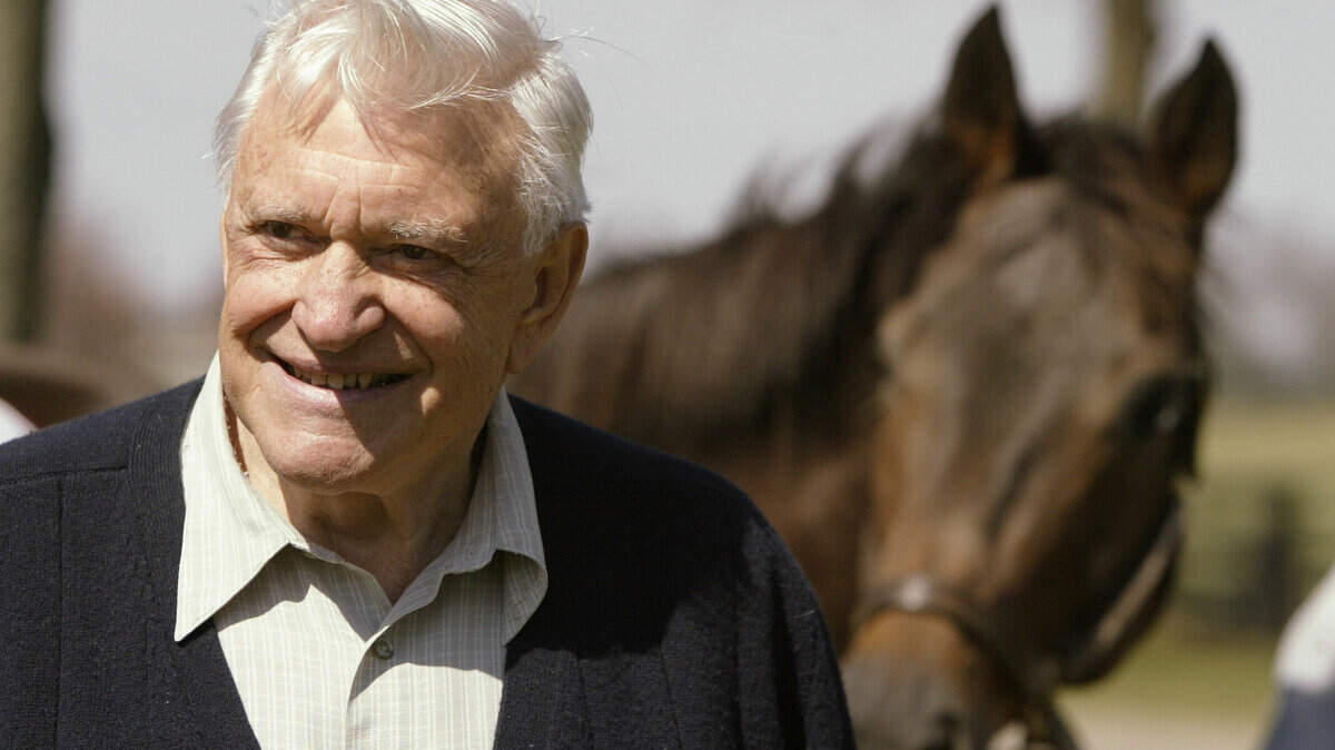 California winemaker Jess Jackson, now a thoroughbred breeder, posed for a photo with one of his mares, Maggy Hawk, on his Stonestreet Farm on Old Frankfort Pike in Lexington Ky., on Monday, March 27, 2006.  Afleet Alex is the son of Maggy Hawk. David Stephenson/Staff