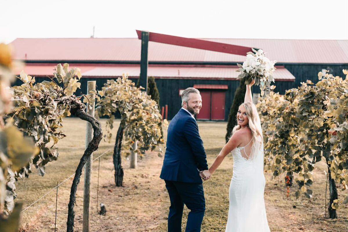 Couples can be surrounded by Talon Winery’s vines after they tie the knot.