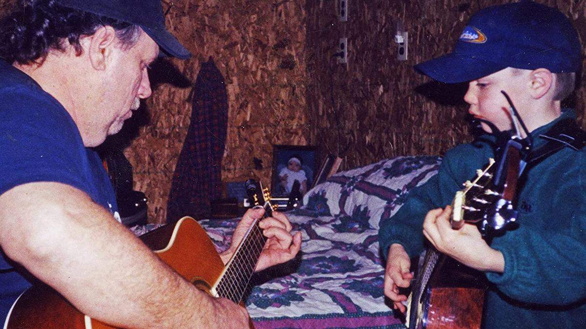 Billy Strings – “Me/and/Dad”